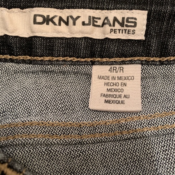 DKNY Jeans - Picture 7 of 8
